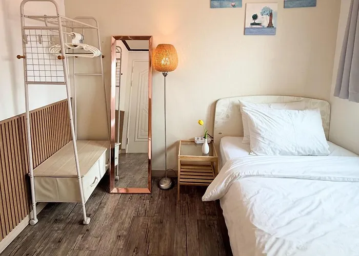 Apartment For Family Group, 4min To Station *